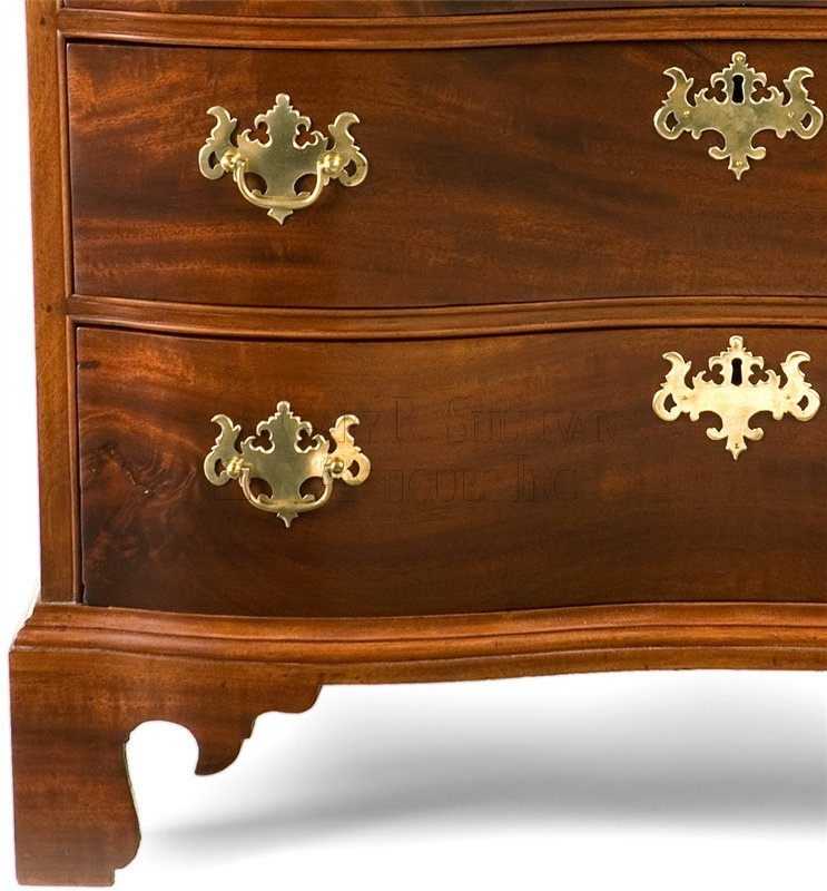 Chippendale Oxbow Chest of Drawers, North Shore, Mass