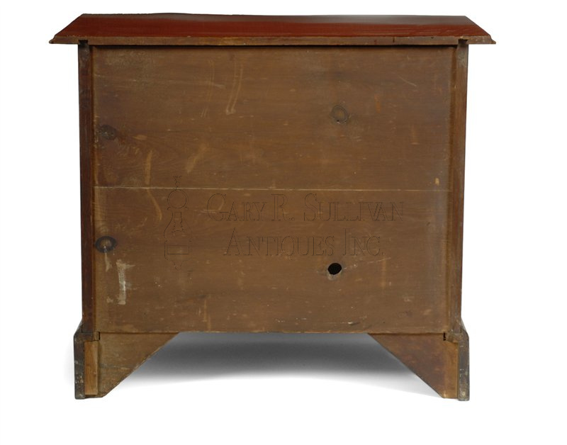 Chippendale Oxbow Chest of Drawers, North Shore, Mass