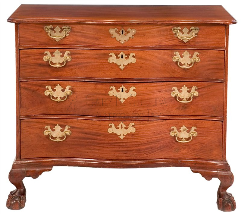 Chippendale Serpentine Chest, Boston, Mass