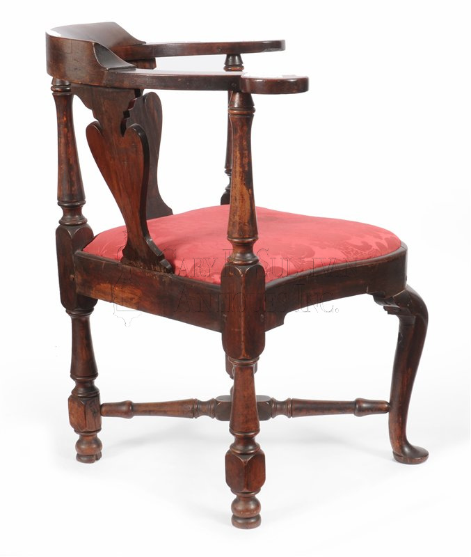 Queen Anne corner chair (Newport, RI)