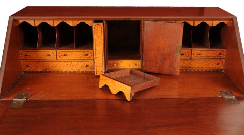 Federal mahogany inlaid desk (Flowertown, PA)