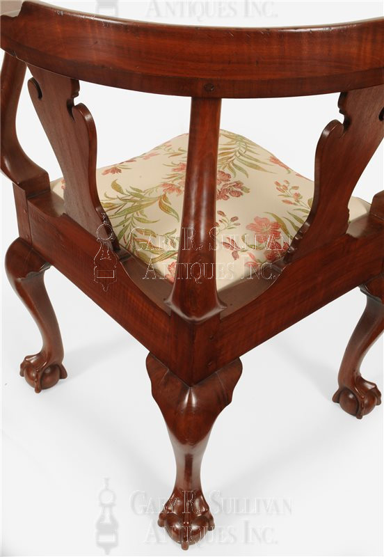 Chippendale walnut corner chair, (New York, NY)